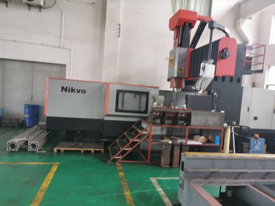 青青草原网址中心